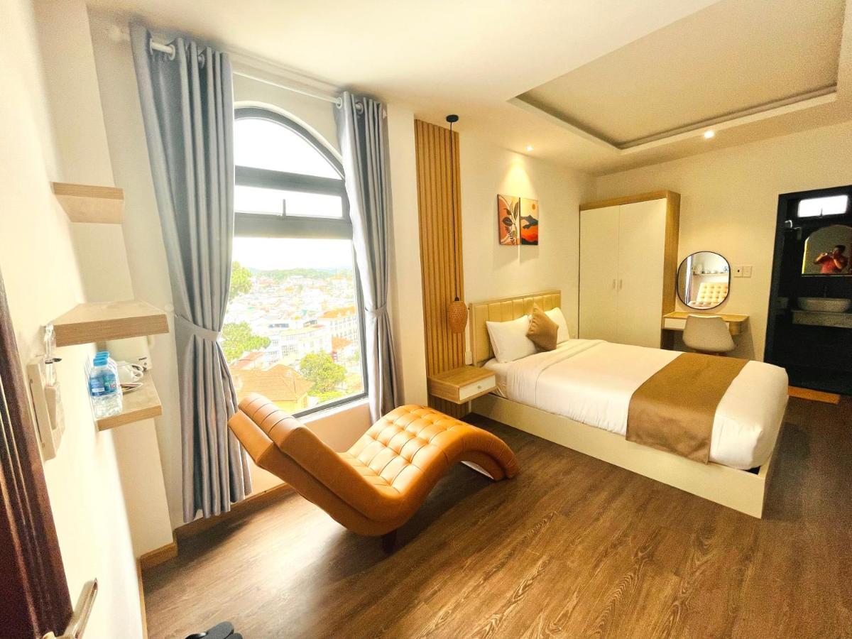 Torino Hotel Dalat Екстер'єр фото