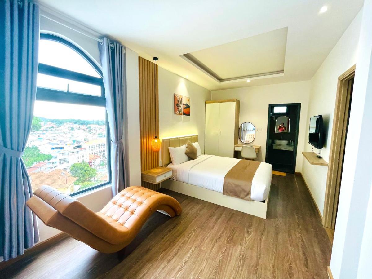 Torino Hotel Dalat Екстер'єр фото