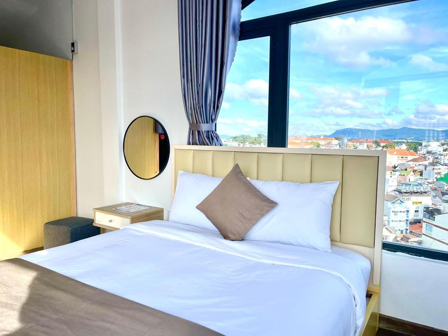 Torino Hotel Dalat Екстер'єр фото