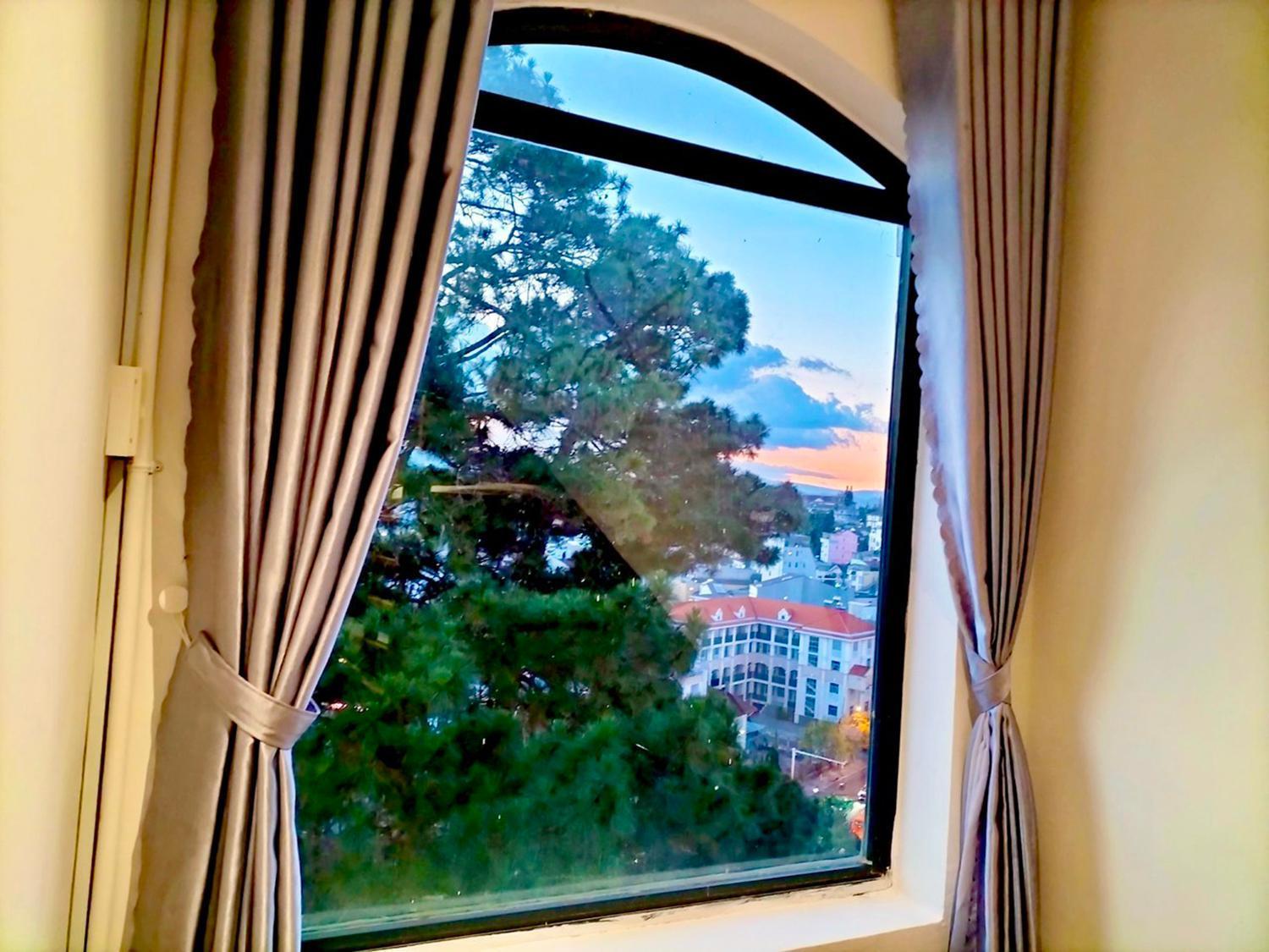 Torino Hotel Dalat Екстер'єр фото