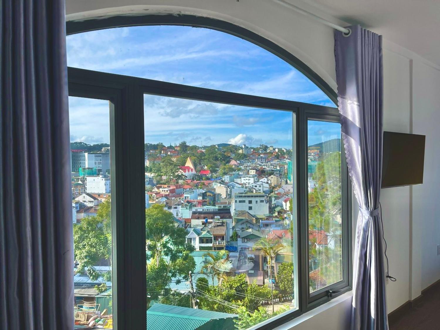 Torino Hotel Dalat Екстер'єр фото